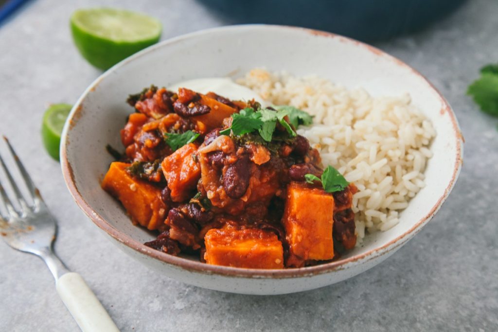 Low Calorie Main Meals for Weight Loss on Vegan Recipes for Weight Loss - Sweet Potato and Kale Chilli by Wallflower Kitchen